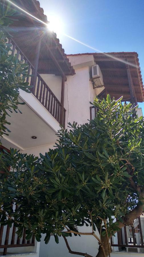 Ilaira Aparthotel Skala Eresou Exterior foto